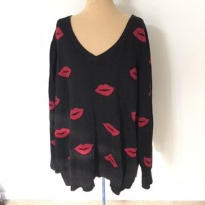 Black V-Neck Sweater with Lip Print